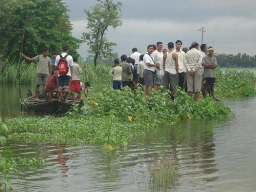↑정치 불안과 지구온난화로 갠지스 강 유역 저개발지역 주민들은 자연재해의 위협에 더 크게 노출되고 있다. ⓒ옥스팜, 아름다운가게