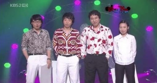↑ KBS 개그콘서트 '독한것들' 출연 당시의 곽한구(오른쪽에서 두번째)
