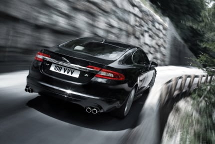 ↑재규어 '뉴 XFR' 후면