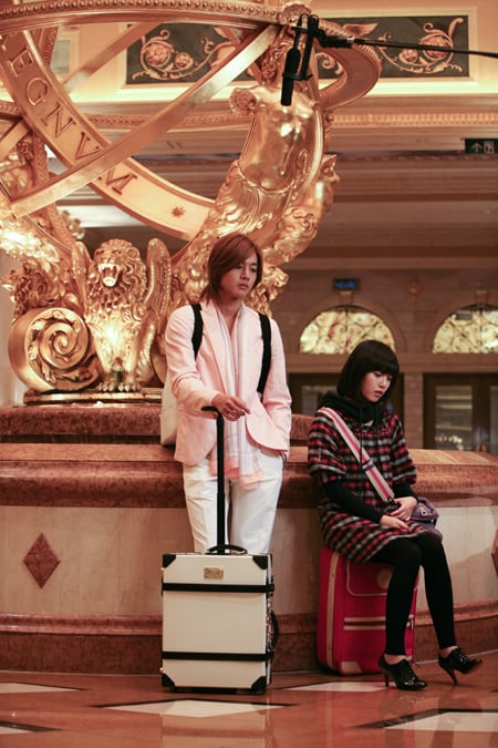 ↑KBS2TV '꽃보다남자'에 나온 베네시안마카오의 메인로비. 진짜 금을 바른 호화로운 혼천의 모형ⓒ(주)네트에이