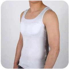 ↑남성용 근육패드를 부착한 속옷을 착용한 모습