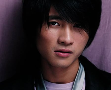 ↑중국 소설가 한한