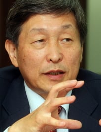 ↑김호중사장은 2년간 동부증권을 리모델링, 증권사 답게 만들어냈다. ⓒ사진=유동일기자