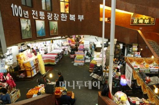 ↑세운상가 내 전자상가들