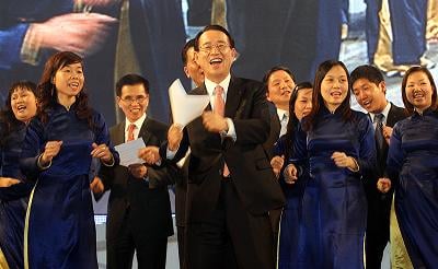 ↑ 이백순 신한은행장이 '2009년 종합업적평가대회 대회사'를 하고있다.