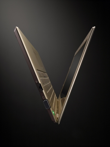 ↑'더 이상 얇고 가벼울 수 없다.' 울트라씬 노트북 경쟁이 치열하게 펼쳐지고 있다. 사진의 소니의 '바이오 X시리즈'.