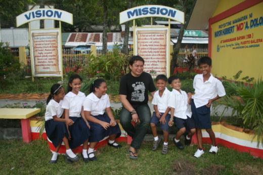 ▲체험학교 선생님과 함께