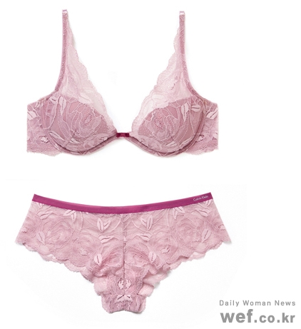 ↑[섬세한 레이스가 돋보이는 캘빈 클라인 언더웨어 '퍼펙틀리 핏 부케']