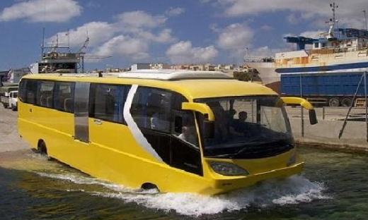 ↑이탈리아에서 운행 중인 수륙양용차