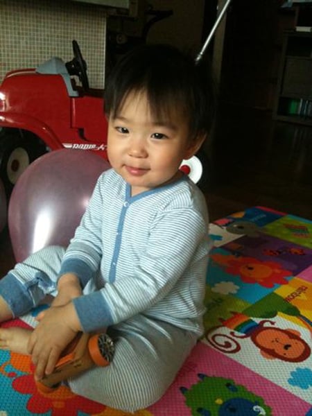 ↑방송인 박경림(31)이 7일 오후 7시께 자신의 트위터에 아들 민준(1)의 사진을 게재했다.ⓒ박경림 트위터