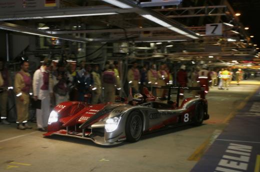 ↑ 아우디 디젤 레이싱 머신 R15+ LMP1 (출처:오토블로그)