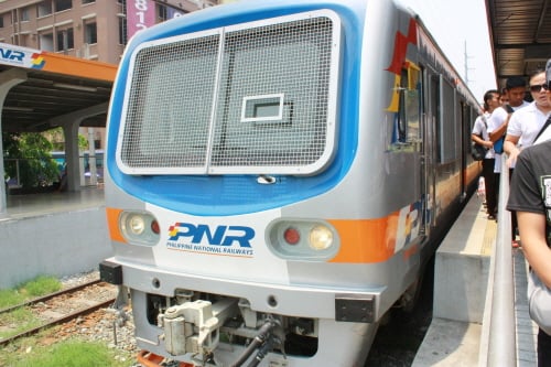 마닐라 통근열차의 외관.