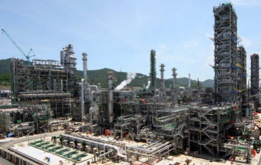 ↑GS칼텍스의 세번째 고도화설비인 '감압잔사유수첨탈황분해시설(VHCR)'