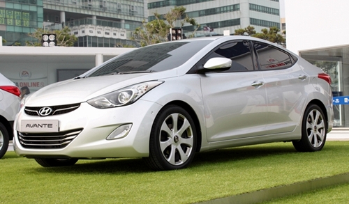 ↑현대차 신형 아반떼