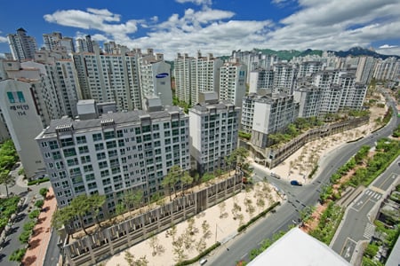 ↑ 이달 말 입주하는 삼호가든 1,2차를 재건축한 서초구 반포동 래미안e편한세상