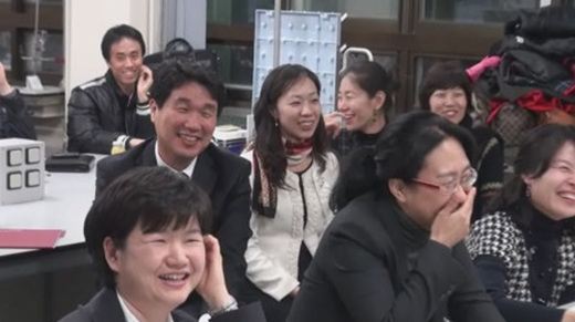 이주호 교육과학기술부 장관이 지난달 27일 한양대 자연과학대 강의실에서 '신과람(신나는 과학을 만드는 사람들)' 회원 교사 50여명과 대화를 나누고 있다.(출처 : 이주호 장관 개인 블로그)