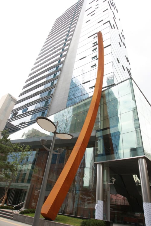 ↑동국제강 신사옥 페럼타워