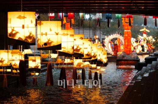 ▲세계화합의등 주마등 모습