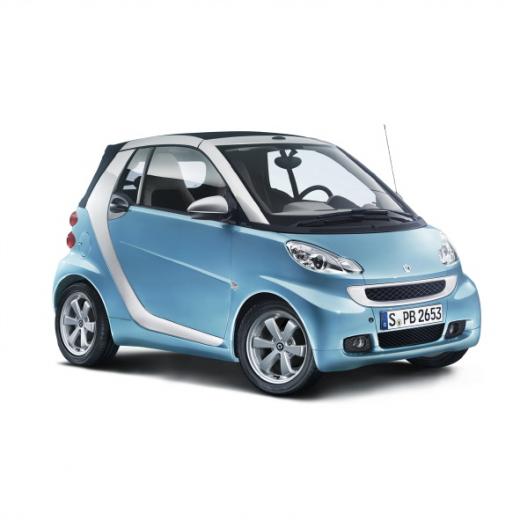 ↑스마트코리아가 이달 중순 출시 예정인 마이크로 컴팩트 시티카 ‘스마트 포투 MHD(Micro Hybrid Drive)'의 예약판매를 실시한다고 4일 밝혔다. 사진은 2011년형 스마트 포투 MHD