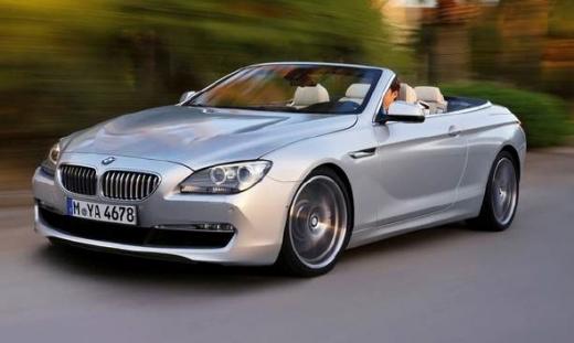 ↑크라이슬러 신형 300C