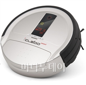 ↑ 유진로봇이 판매 중인 로봇청소기 '아이클레보' ⓒ사진제공=유진로봇.