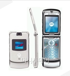 ↑삼성전자의 첫 텐밀리언셀러 'SGH-T100'