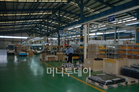 ↑CT&T 홍보동영상 속의 이명박 대통령 부부.