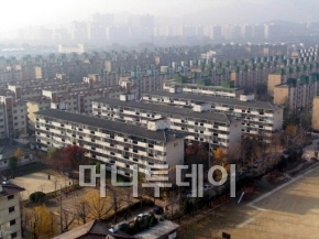 ↑가락시영아파트 전경.