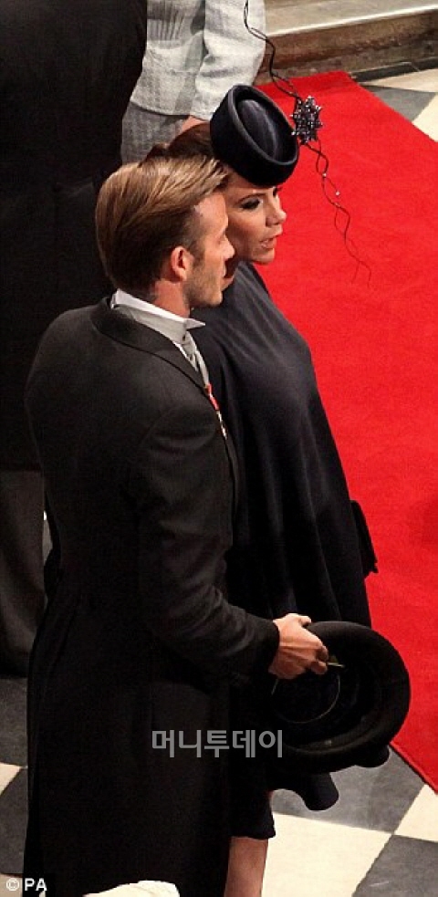 예식에 참석한 베컴부부 사진 데일리메일