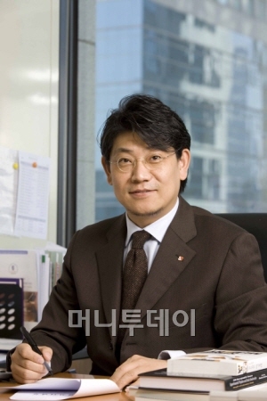 ↑BIM 설계에서 아바타를 활용한 안전검사.