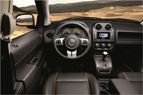 ↑지프 70주년기념 '컴패스'의 실내