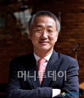 ↑이희상 동아원 회장