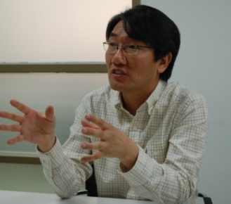 ↑ 김성일 현대미디어 대표