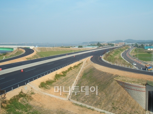 ↑김포한강로 전경