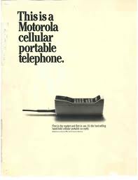 ↑ 한국에서 '삐삐'로 불리었던 무선호출기. 1990년대 중반 큰 인기를 끌었던 모토로라의 '브라보플러스' 기종.