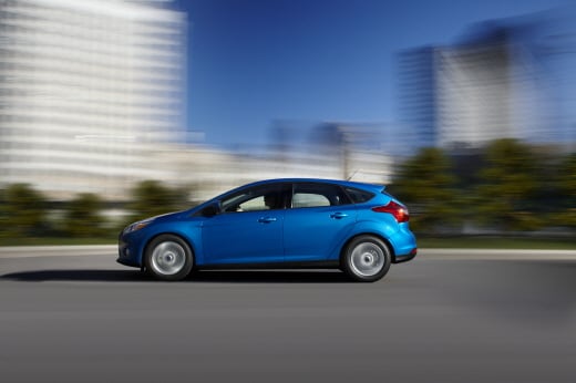 포드 '올-뉴 포커스' 측면