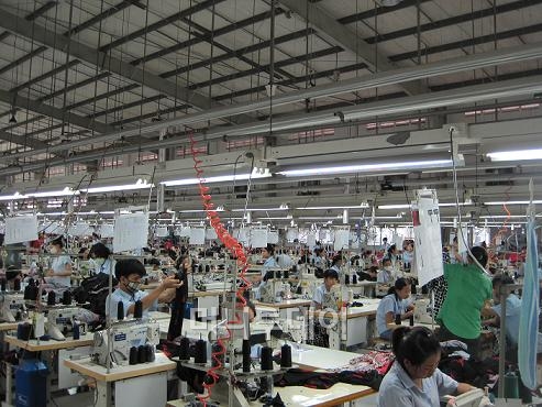 ↑ 한세실업 베트남 현지 법인에 있는 공장 내부 모습ⓒ정진우 기자