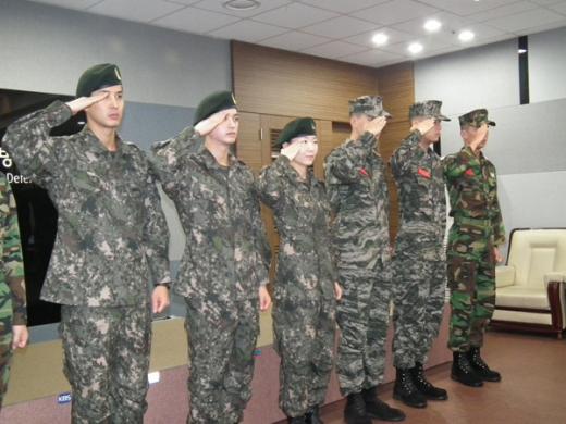 軍 디지털무늬 신형 전투복 보급 '38년만에 바뀐다' - 머니투데이