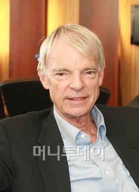 ↑마이클 스펜스 미국 뉴욕대 스턴 경영대학원 교수