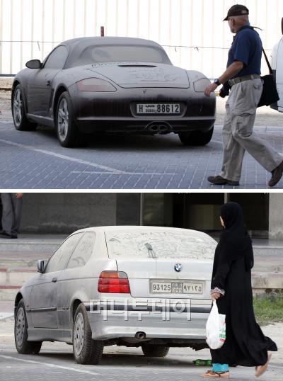 ↑두바이는 2008년 글로벌 금융위기 여파로 경제 거품이 꺼졌고 은행 대출로 차를 샀던 외국인 근로자들은 빚을 갚기 힘들게 되면서 길가에 버리고 본국으로 도망가는 일이 부지기수였다.