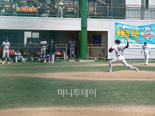 ↑ '제4회 G마켓 사회인 야구대회' 8강, 4강전이 치러진 인천항만공사(IPA) 사회인 전용 야구장.ⓒ송학주