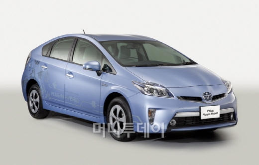 토요타 '프리우스 플러그인 하이브리드'