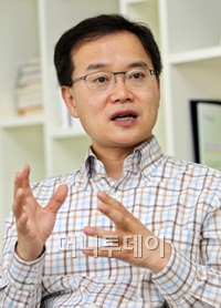 ↑김범수 카카오 의장