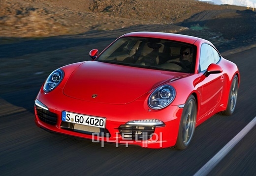 ↑토요타 '뉴 캠리'