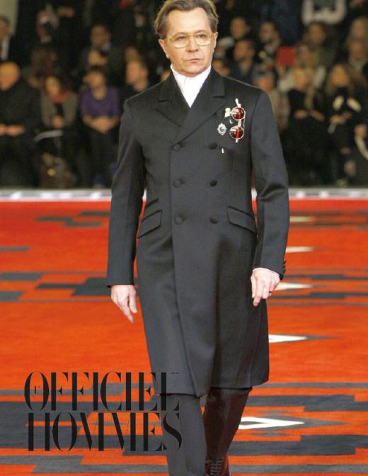 ▲ 위풍당당, 노신사의 커리어가 돋보이는 게리 올드먼.