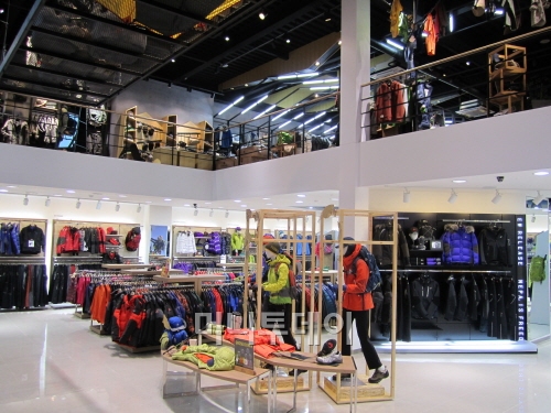 ↑네파 창원 플렉스점