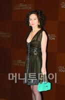 세계에서 두번째 부유한 여성인 호치오킹 홍콩신더그룹 사장.