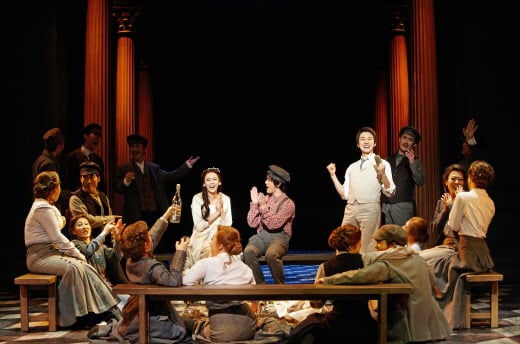 ↑ 뮤지컬 '닥터지바고'에서 파샤와 라라의 결혼식 피로연 장면 ⓒ오디뮤지컬컴퍼니