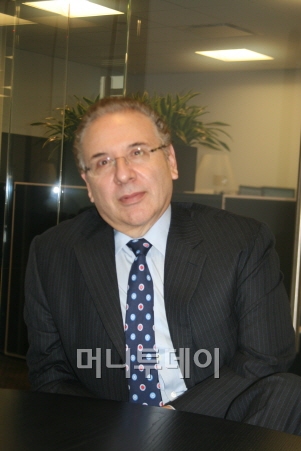 ▲아이작 수에데 퍼멀그룹 회장 겸 CEO