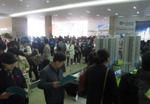 ↑충북 청주 두산위브지웰시티 모델하우스ⓒ사진제공=두산건설